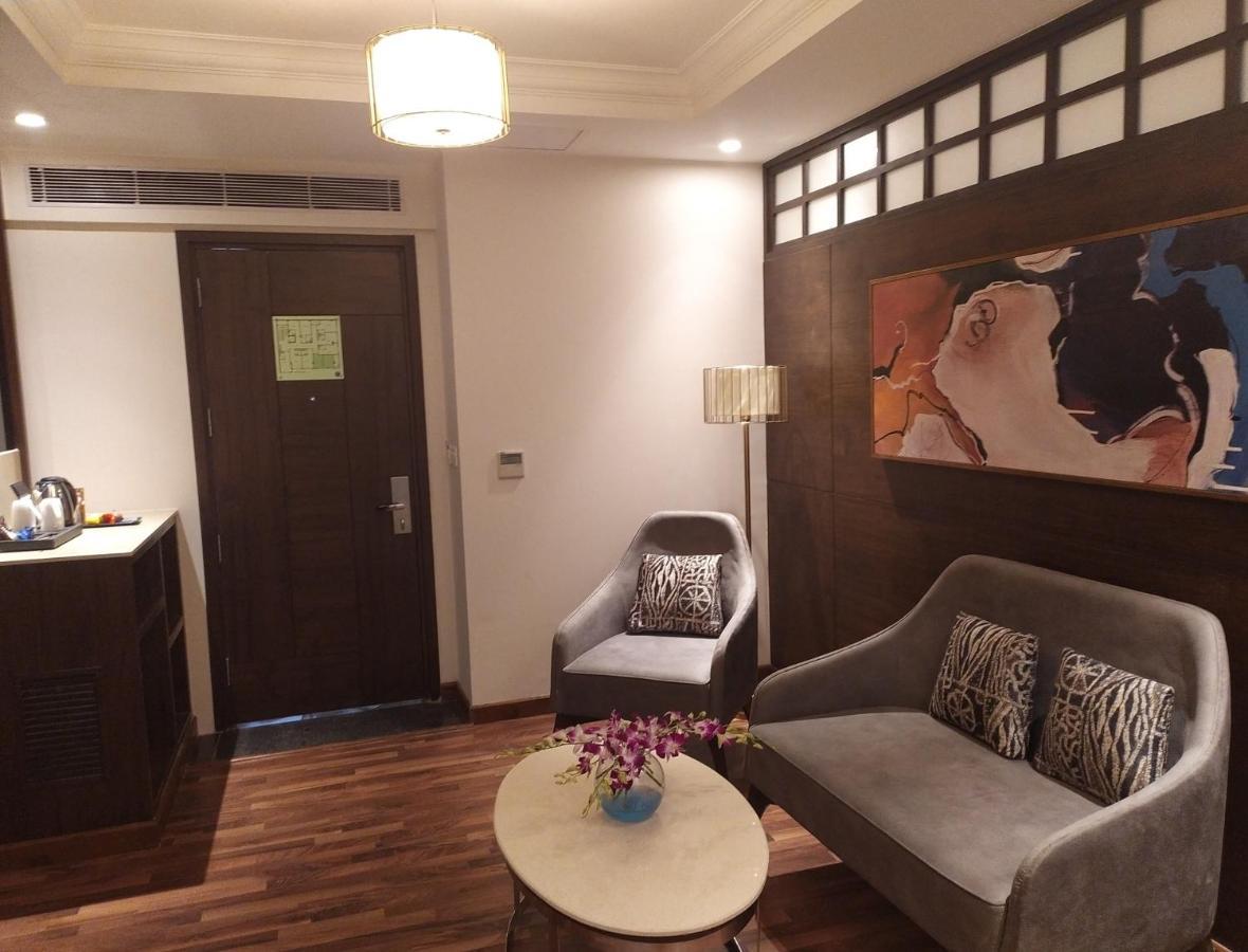 Maryland Group Hotel Zirakpur Exterior photo