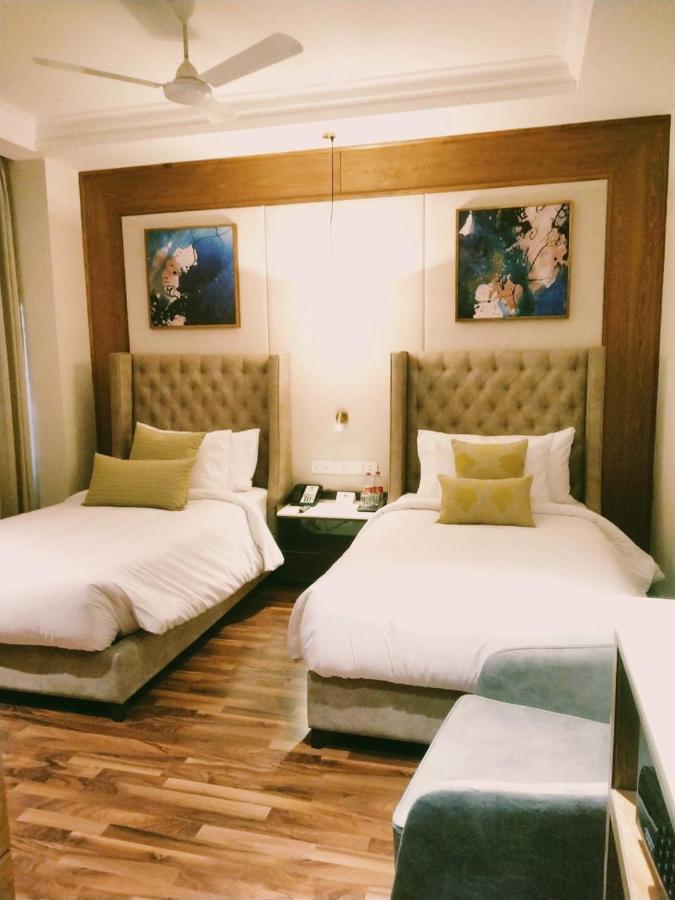 Maryland Group Hotel Zirakpur Exterior photo